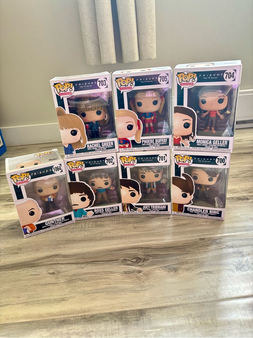 Funko Friends TV Set - Multicolor Character Pop! Figures